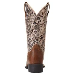 Ariat Women's Round Up Wide Square Toe Western Boot -Ariat Sales Shop 10040363 2