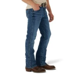 Wrangler Men's Retro 77 Slim Jeans -Ariat Sales Shop 77MWZMP 4