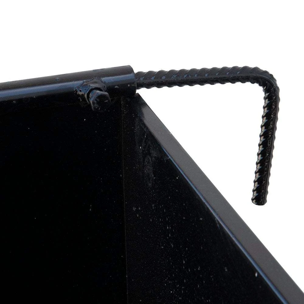 Quicksilver Flatback Hanging Feeder Black 3 Quicksilver Flatback Hanging Feeder Black - Image 3